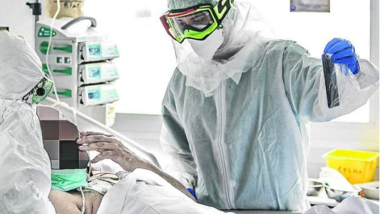 Delirios y fatiga crónica, posibles secuelas para enfermos de Covid-19