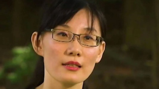 Una viróloga escapó de China y acusó al gobierno de Xi Jinping de ocultar información sobre el coronavirus