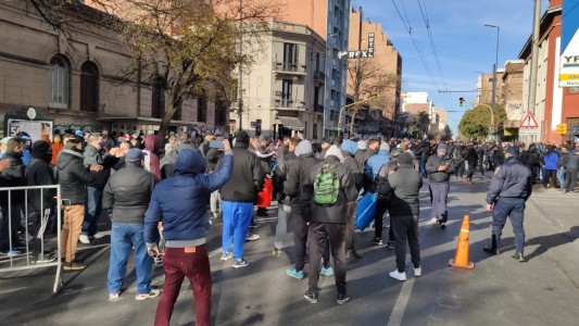 Sigue el paro de transporte y UTA se moviliza hoy en Tribunales y en Circunvalación