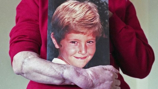 Alberto Fernández se reunió con la familia de Sebastián Barreiros, la víctima más pequeña del atentado a la AMIA