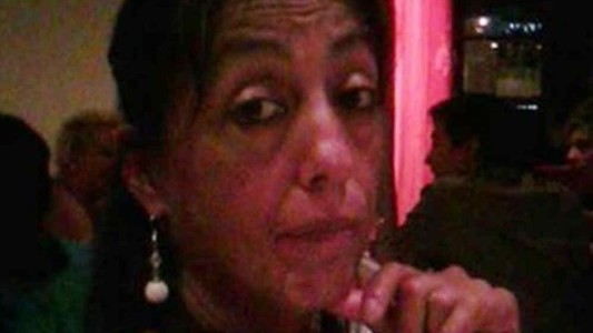 Piden juicio a tres policías por no custodiar a una víctima de femicidio que denunció 25 veces al asesino