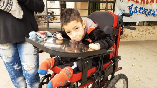 Solidaridad: Le habían robado su silla postural y ya le donaron una