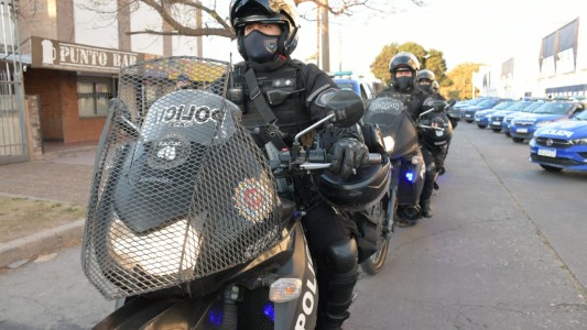 La policía desactivó una fiesta con 75 asistentes