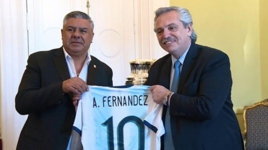 Alberto Fernández sugirió "ser muy cuidadosos" con la vuelta del fútbol