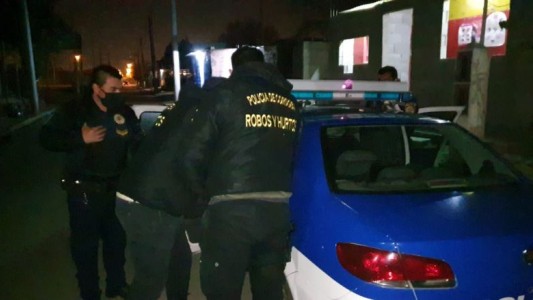 Detuvieron a un sospechoso de asaltar la lomitería donde murió un delincuente