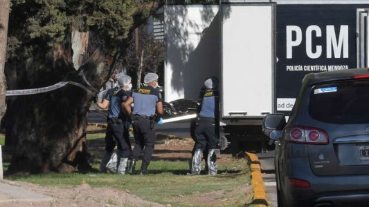 Hallaron a un hombre muerto sobre una estufa en Mendoza
