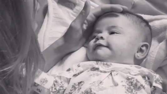 Virginia Gallardo publicó un video muy tierno hablándole a su bebé de dos meses