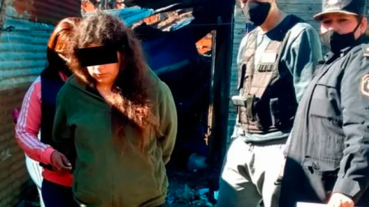 Detienen  a una mujer que quemó a sus hijos con agua y los entregó a su pareja para que los abuse