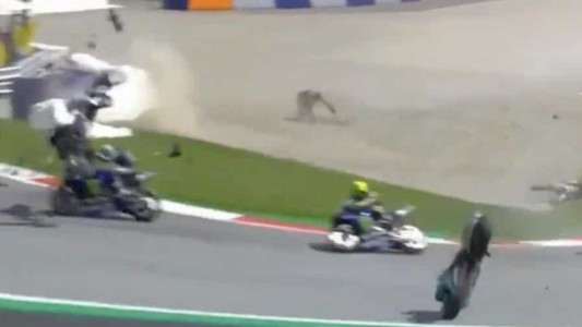 Video: Impactante accidente en el Moto GP