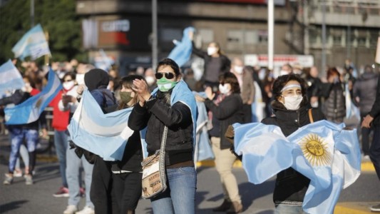 La oposición marcha contra el Gobierno Nacional