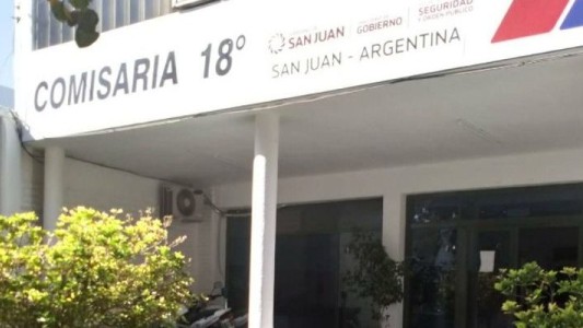 Dio marcha atrás en la camioneta y atropelló sin querer a su hija de 18 meses: está grave