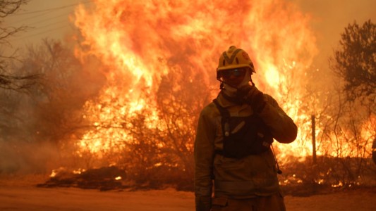 El fuego no da tregua en el norte de Punilla y el Pan de Azúcar