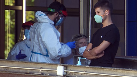 Continúan aumentando los contagios por coronavirus en España: 7.296 en las últimas 24 horas