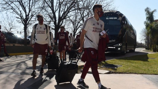 River suspende sus actividades porque el entrenador de arqueros dio positivo