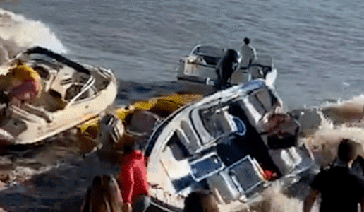 VIDEO: gigantes olas provocaron un impresionante choque en cadena de lanchas en el Paraná