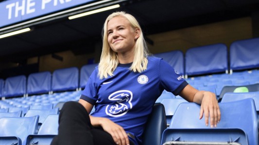 La danesa Harder se incorpora al Chelsea en cifra récord de 337 mil euros