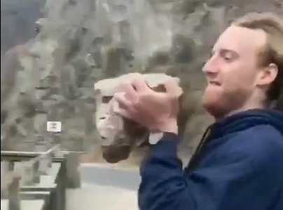 Quedaron libres los dos acusados de lanzar una piedra al embudo del dique San Roque