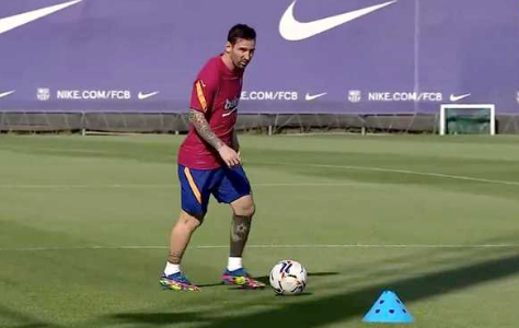 Messi volvió a los entrenamientos en el Barcelona