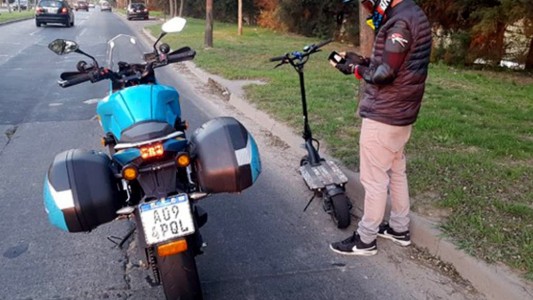 Video: en monopatín a 100 kilómetros por hora por la panamericana