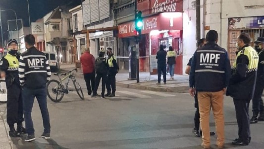 Asesinan a una mujer de un disparo en la cabeza en un asalto