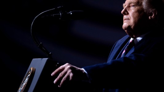 Carta con un potente veneno para Trump: detuvieron a una mujer