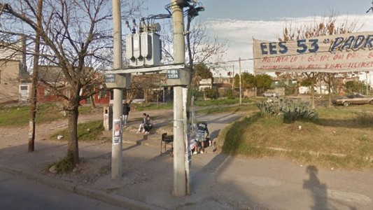 Asesinó a puñaladas al ex novio de su pareja