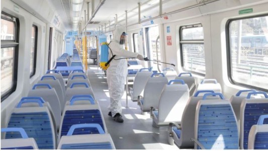 Nuevo proceso de desinfección del transporte público: probaron con éxito una fórmula que elimina al coronavirus en superficies