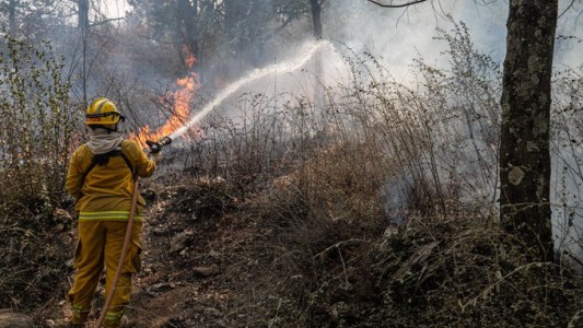 Dos focos de incendio siguen activos: Alta Gracia y departamento Cruz del Eje