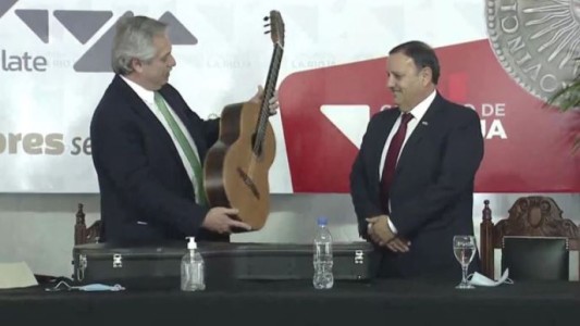 Qué hizo Alberto Fernández con los más de 160 regalos que recibió desde que asumió