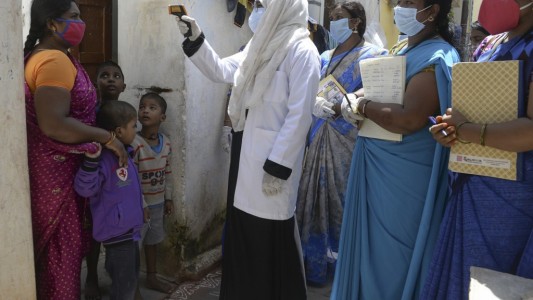 Coronavirius: más de 60 millones de indios podrían haberse contagiado, según informe oficial