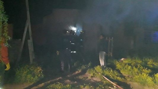 Investigan el incendio en la casa de un acusado de exhibicionismo con una menor