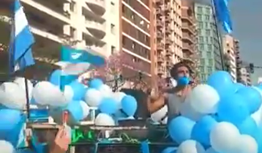 Una fiesta electrónica en medio de la marcha contra el Gobierno