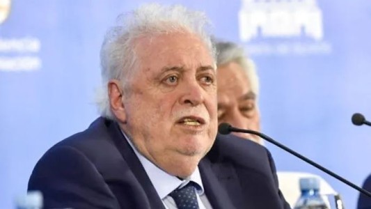 Ginés González García consideró a las marchas como una "burla" a la crítica situación sanitaria