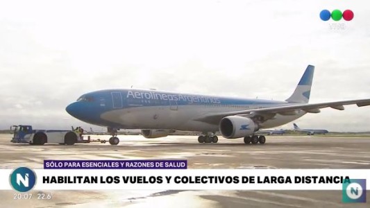 Habilitan vuelos y colectivos de larga distancia solo para esenciales