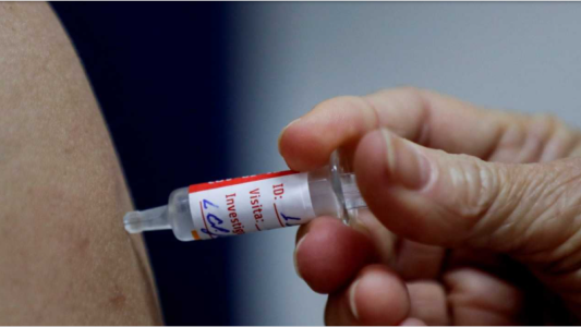 Cuándo llegarán las primeras vacunas contra la COVID-19 según la Agencia Europea de Medicamentos