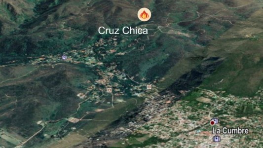 Córdoba en llamas: evacúan a 18 vecinos en Cruz Chica