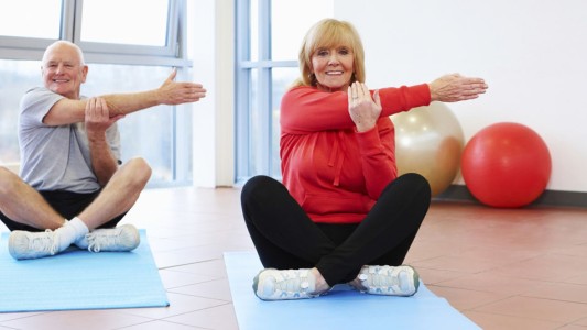 Clases virtuales de gimnasia, alimentación y prevención para una "Argentina libre de ACV"