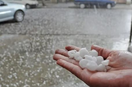 VIDEO: domingo con tormentas, cayó granizo en el Valle de Anisacate