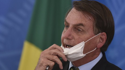 Bolsonaro firma decreto para avanzar con la privatización del sistema de salud público de Brasil
