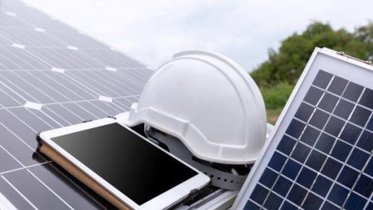 Ingenieros desarrollan novedosa metodología para optimizar el rendimiento de paneles solares