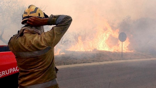 Jujuy, Córdoba, La Pampa y Corrientes mantienen focos activos de incendios