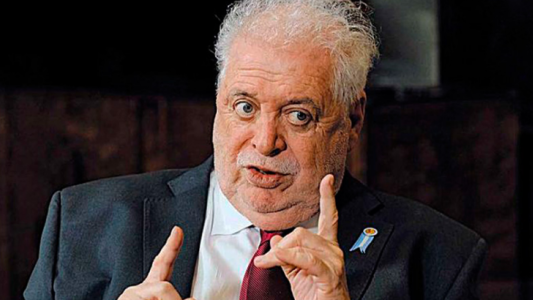 Ginés González García: "Buscamos que la vacuna tenga equidad distributiva"