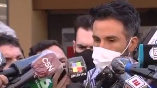 Maradona internado: "Mostró una evolución, está bien de ánimo"