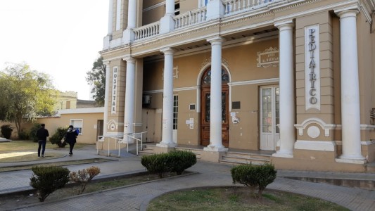 Está en grave estado el niño baleado por su hermano al jugar con un revólver