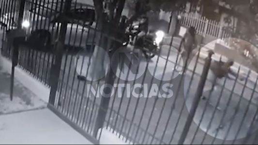 VIDEO: motochorros le dispararon tres veces y salvó su vida por milagro