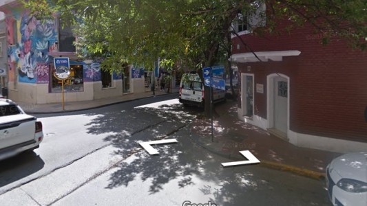 Buscan a un “naranjita” armado que baleó a un conductor tras discutir por el pago