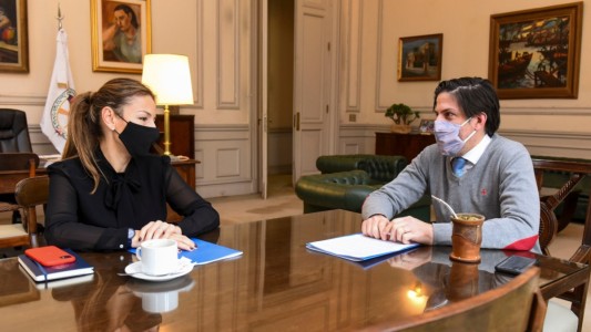 Trotta consideró "injustas" las declaraciones de Acuña sobre docentes y la instó a "pedir perdón"