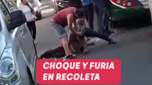 #BuenFlash de jueves: relato salvaje en Recoleta. 5% de aumento para los jubilados