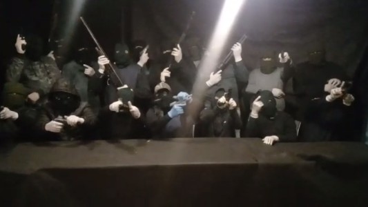 Amenazas entre bandas de La Fiel: dos detenidos vinculados al video de encapuchados armados