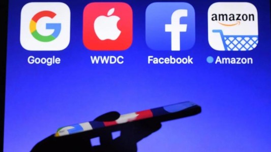 Francia aplicará "impuesto digital" en 2020 pese a amenazas de EE.UU.